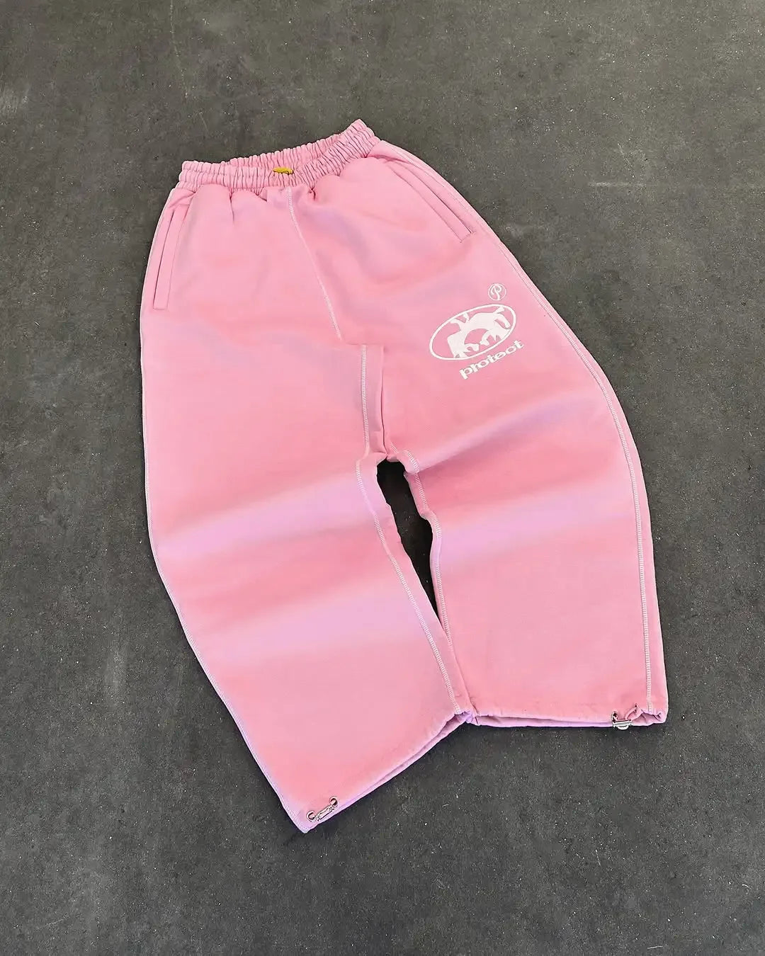 Baggy Streetwear Retro 2000s