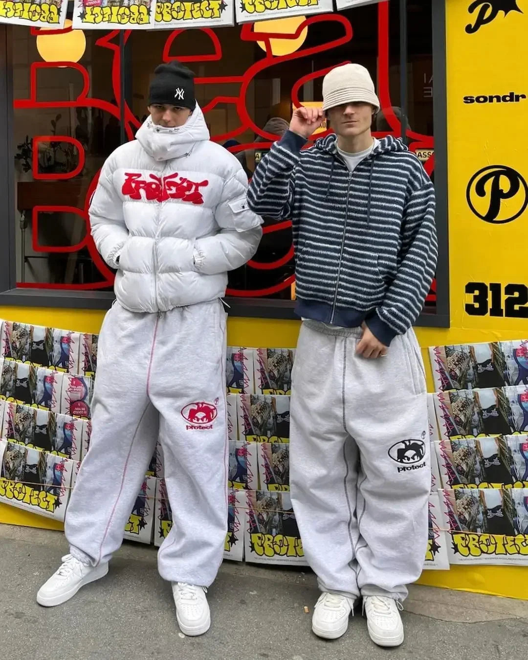 Baggy Streetwear Retro 2000s