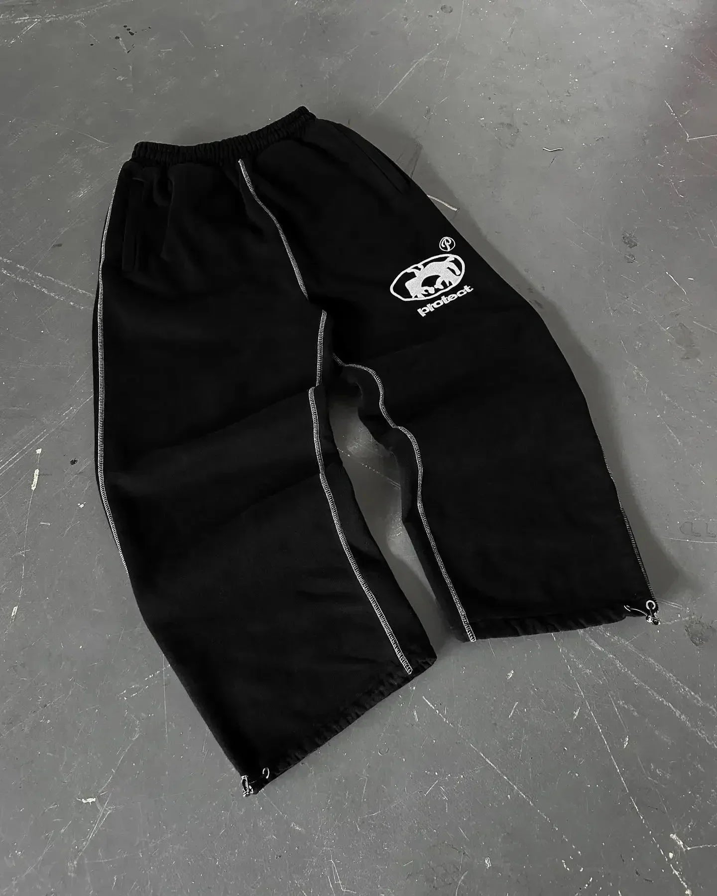 Baggy Streetwear Retro 2000s